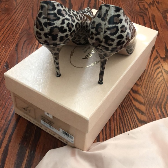 Prada shoes - Picture 4 of 7